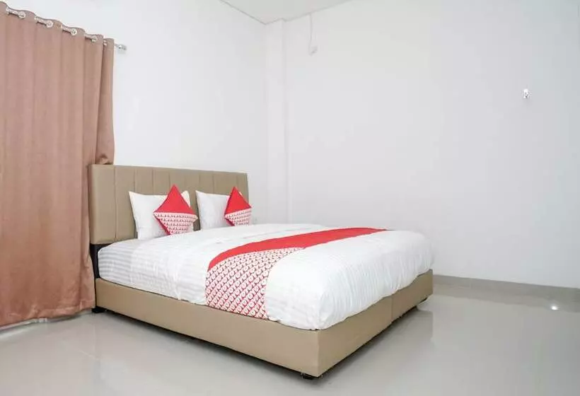 Oyo 443 Hotel Barlian