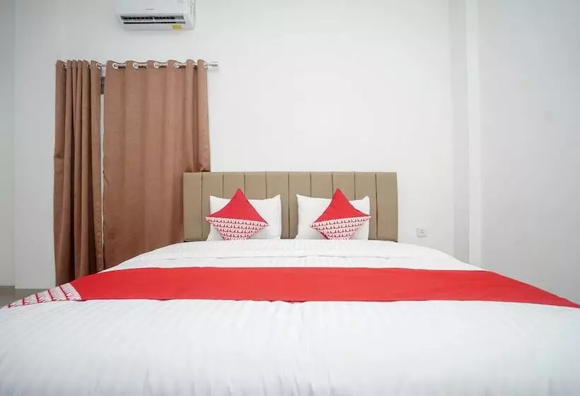 Oyo 443 Hotel Barlian