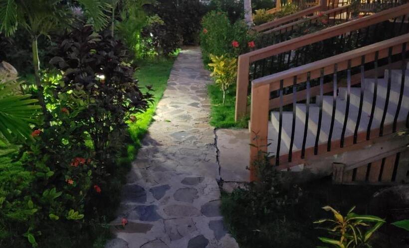 Bayview Vacation Apartments