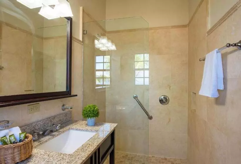 Bayview Vacation Apartments