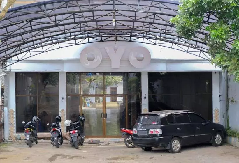 Hotel Oyo 421 Alianda Residence Syariah