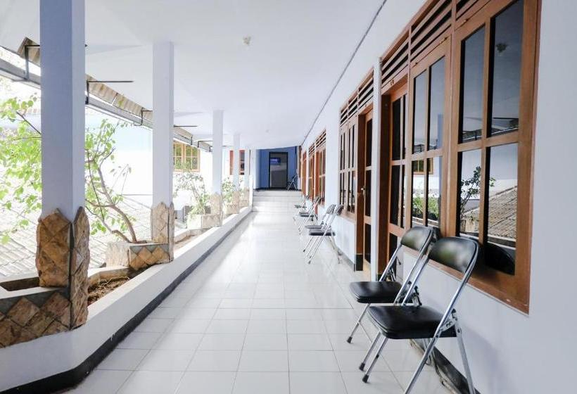 Hotel Oyo 421 Alianda Residence Syariah