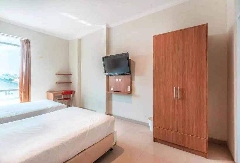 ホテル The Kartini 8 Residence Mangga Besar