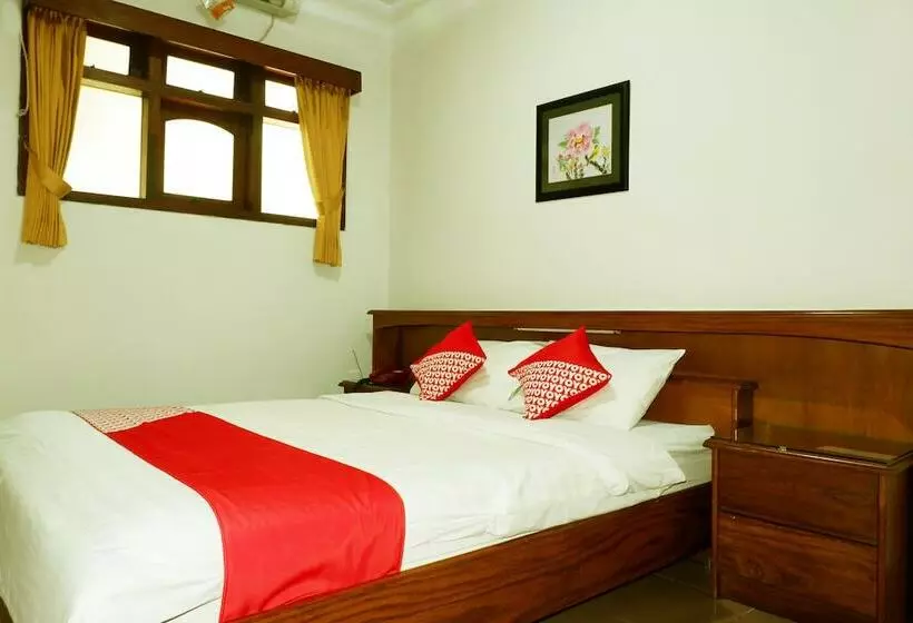 Oyo 517 Hotel Arjuna Lawang