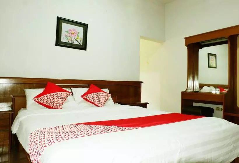 Oyo 517 Hotel Arjuna Lawang