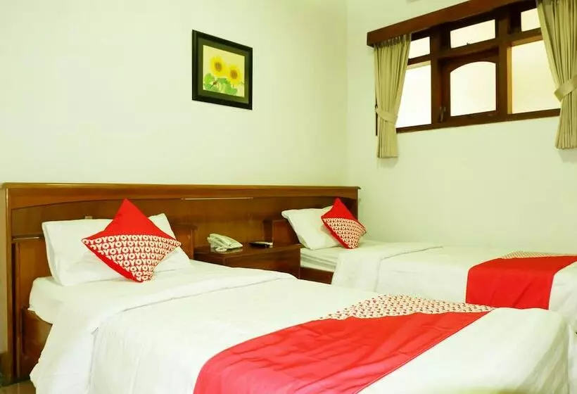 Oyo 517 Hotel Arjuna Lawang