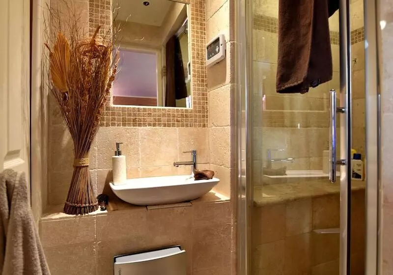 Majatalo Entre Amie & Spa