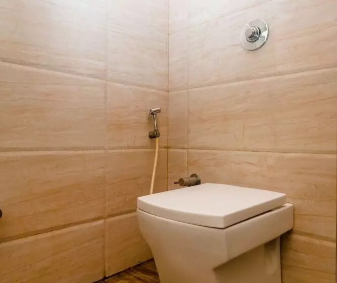 Capital O 27600 Hotel Sai Plaza