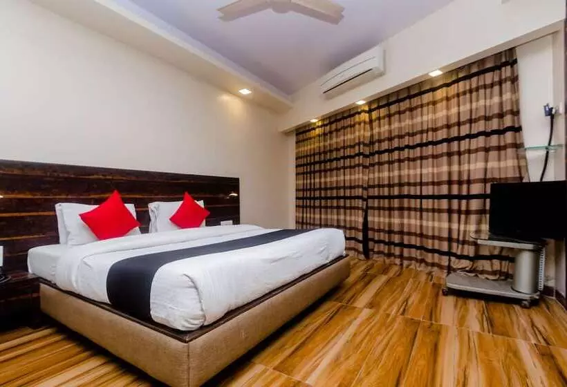Capital O 27600 Hotel Sai Plaza