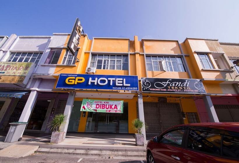 Golden Pearl Hotel Near Universiti Tun Hussein Onn Malaysia Uthm