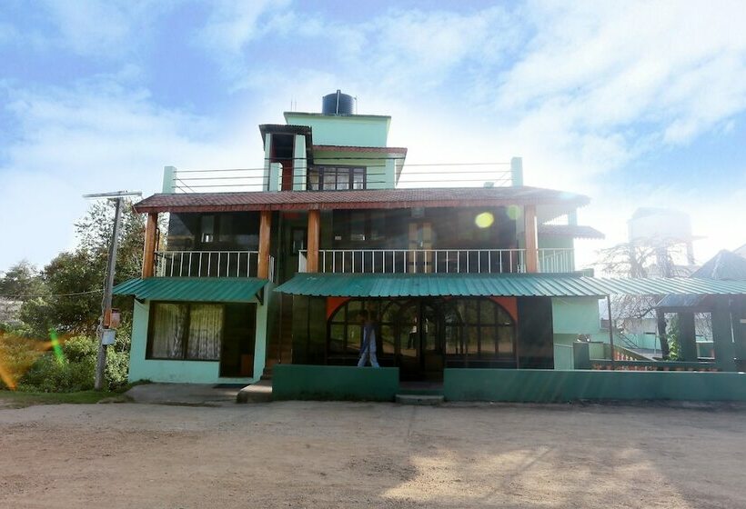 ホテル Oyo 24221 Daneys Guest House