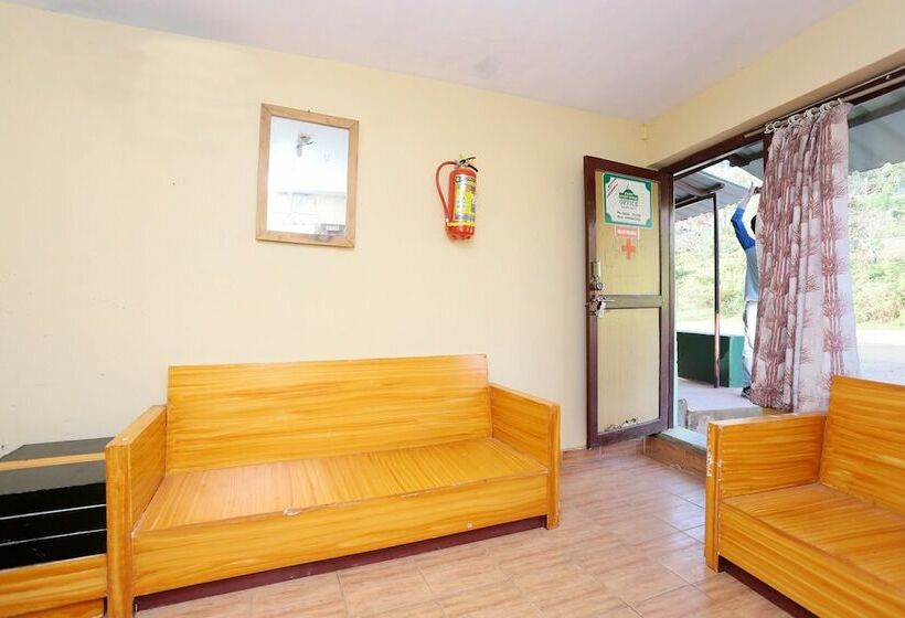 ホテル Oyo 24221 Daneys Guest House