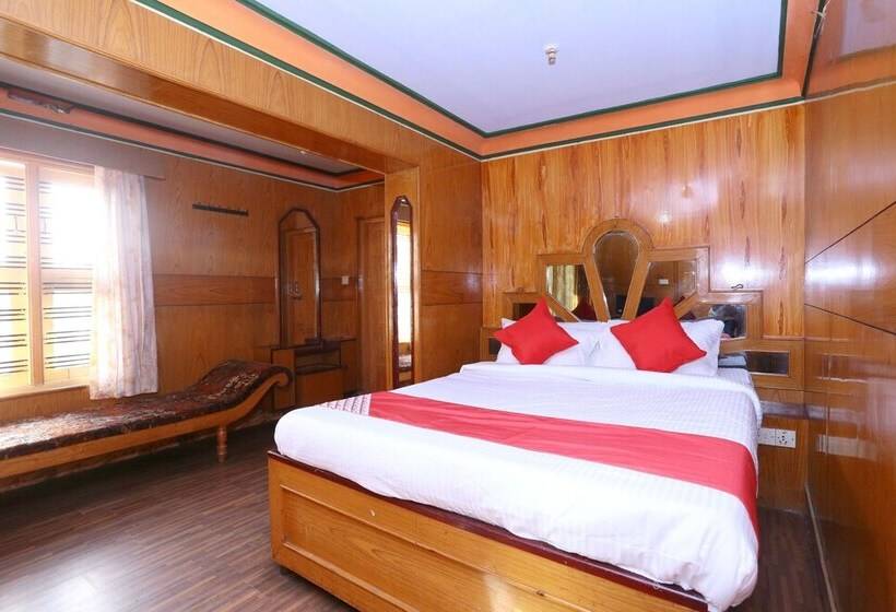 ホテル Oyo 24221 Daneys Guest House