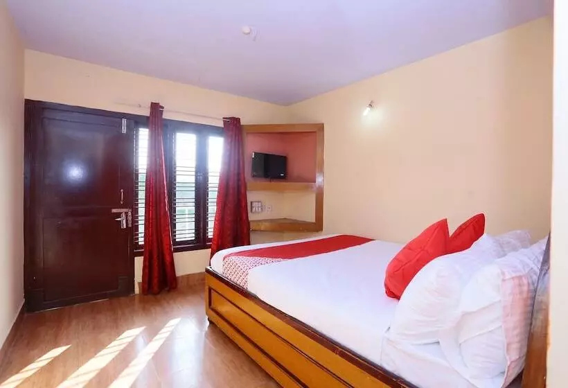 ホテル Oyo 24221 Daneys Guest House