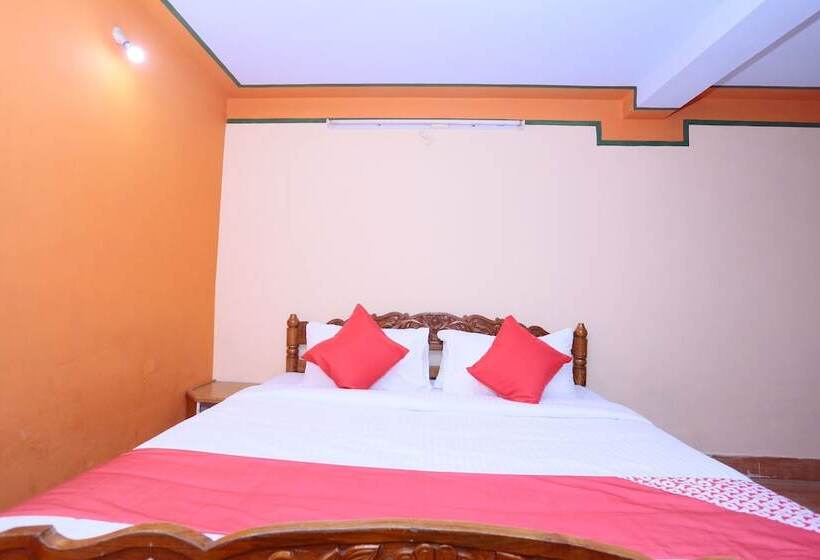 ホテル Oyo 24221 Daneys Guest House