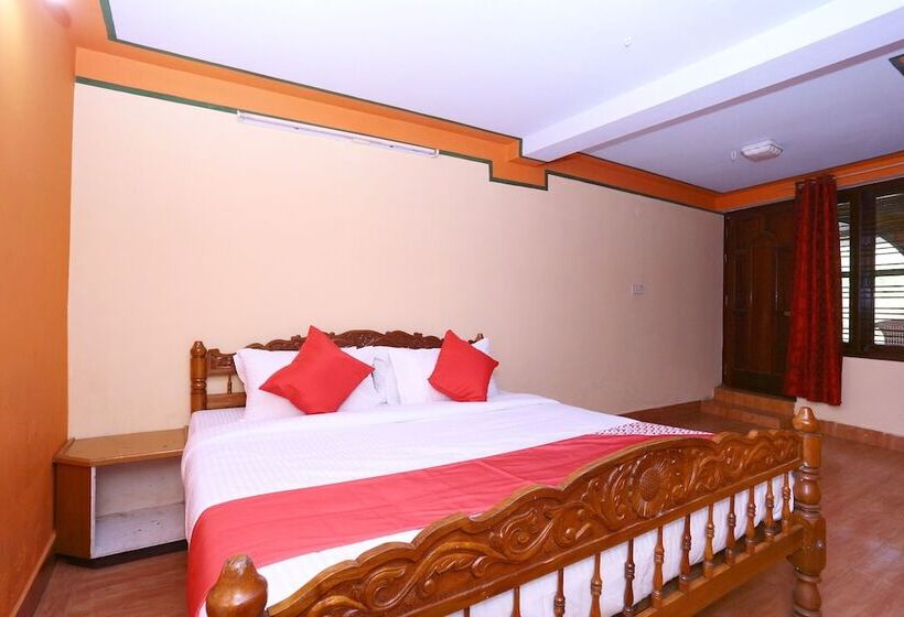 ホテル Oyo 24221 Daneys Guest House