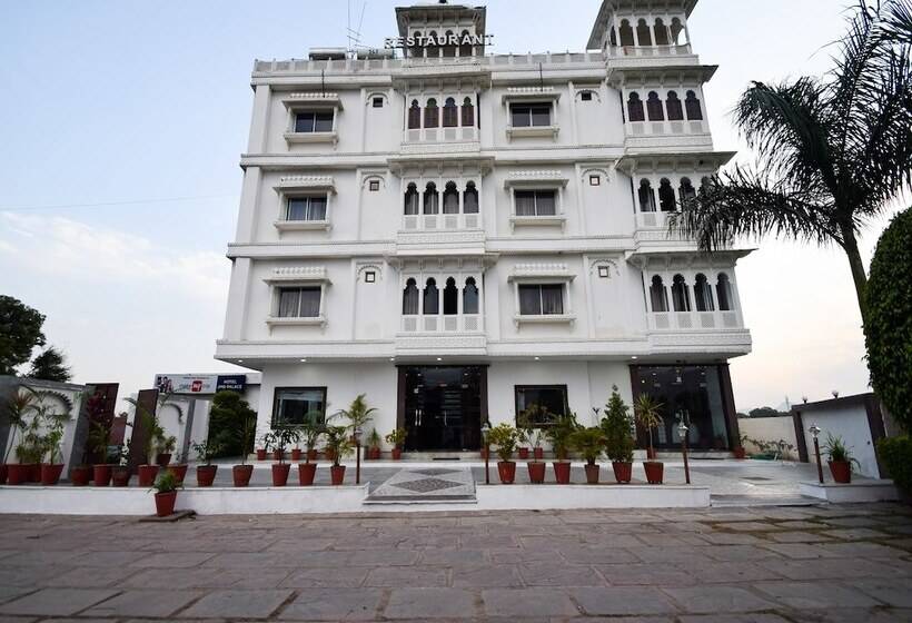 Hôtel Oyo 28253 Jmd Palace