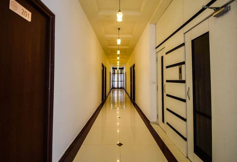 Hôtel Oyo 28253 Jmd Palace