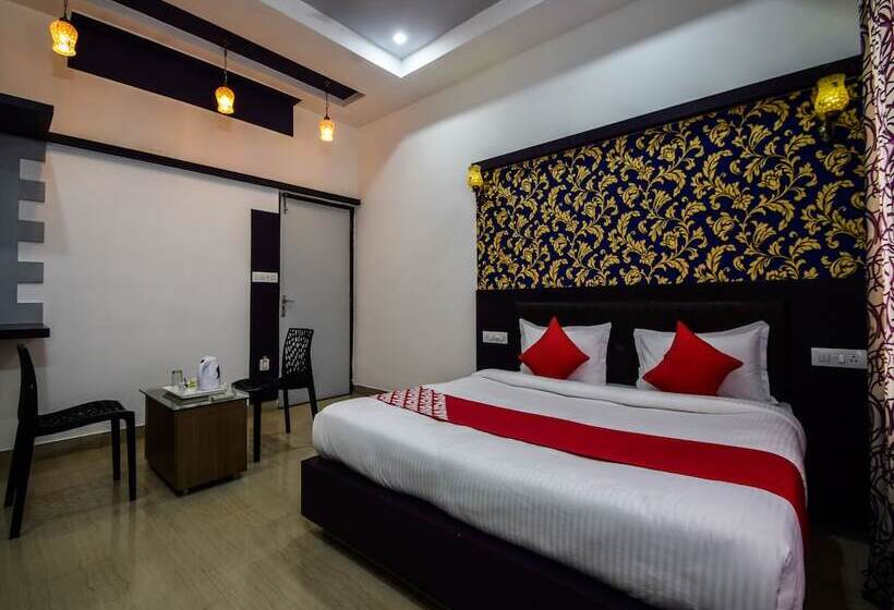 Hôtel Oyo 28253 Jmd Palace