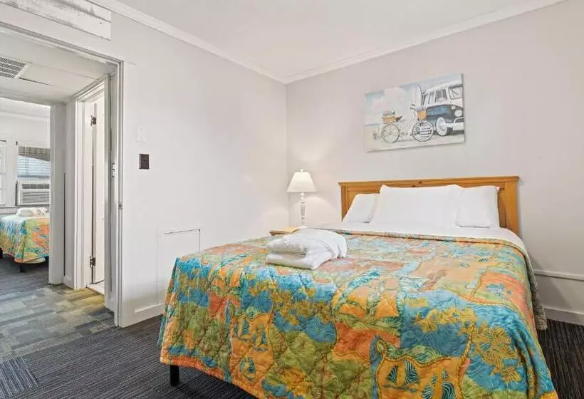 モーテル Cavalier By The Sea