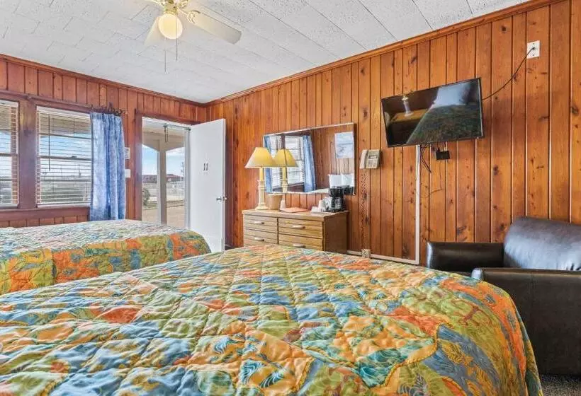 モーテル Cavalier By The Sea