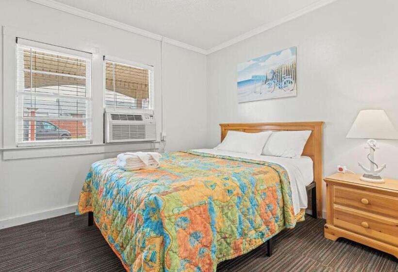 汽车旅馆 Cavalier By The Sea