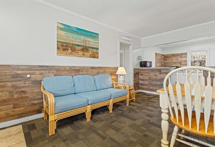 汽车旅馆 Cavalier By The Sea