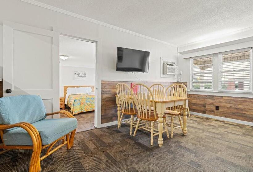 汽车旅馆 Cavalier By The Sea