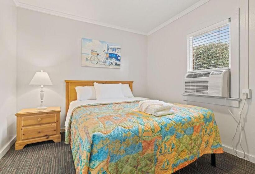 汽车旅馆 Cavalier By The Sea