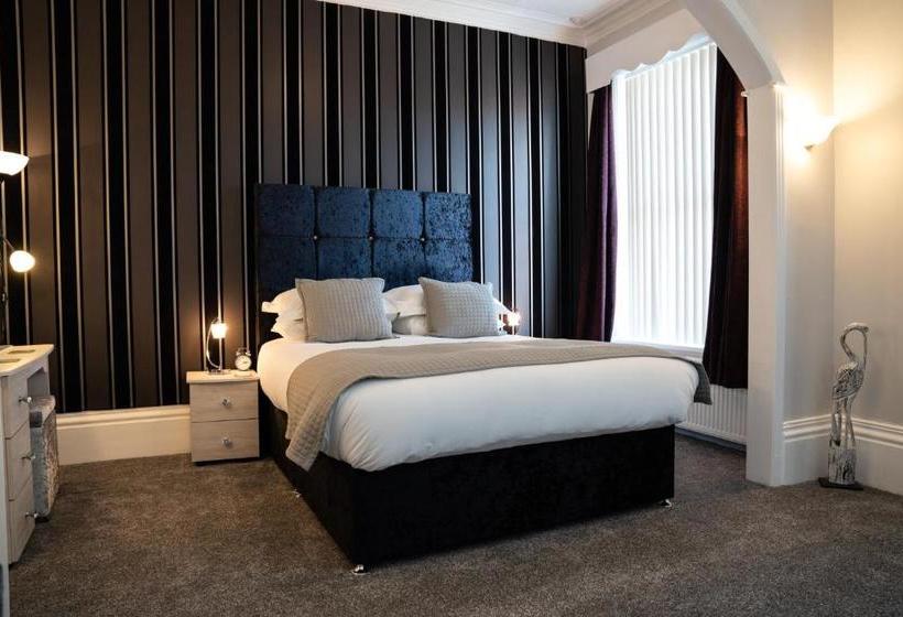 פנסיון Fox Lodge