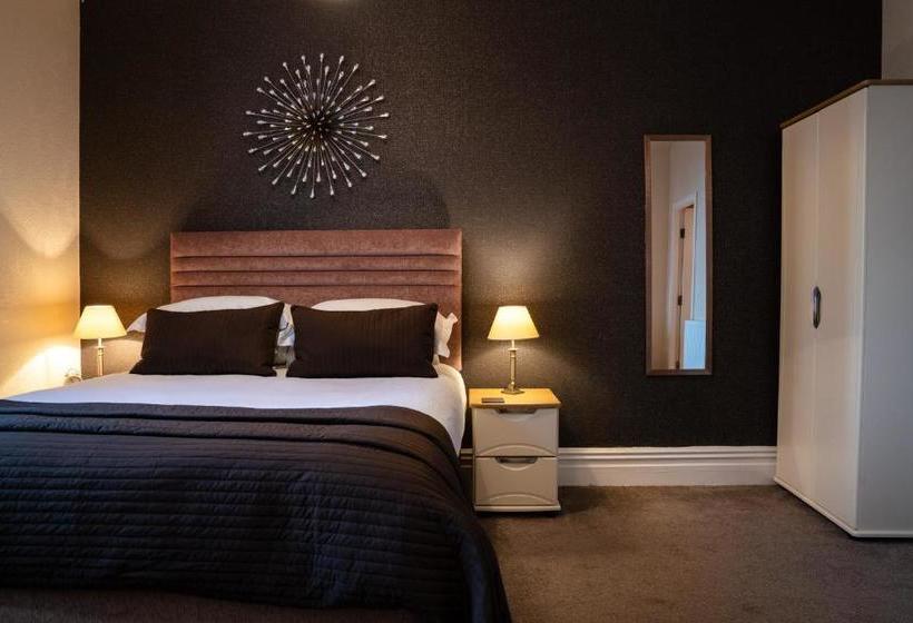 פנסיון Fox Lodge