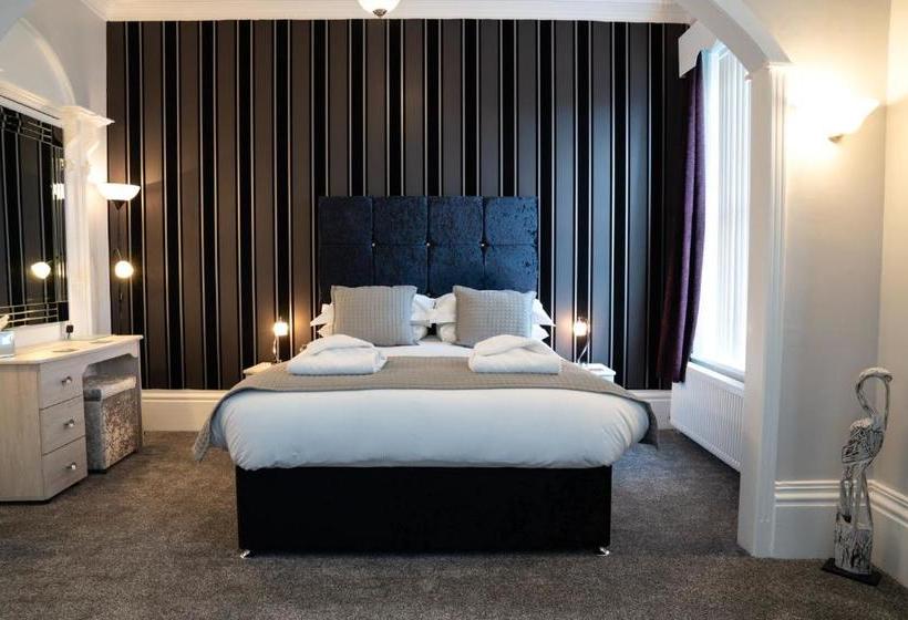 פנסיון Fox Lodge