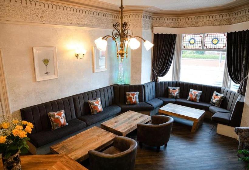 פנסיון Fox Lodge