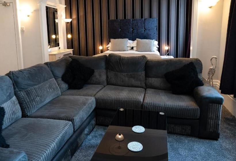 פנסיון Fox Lodge