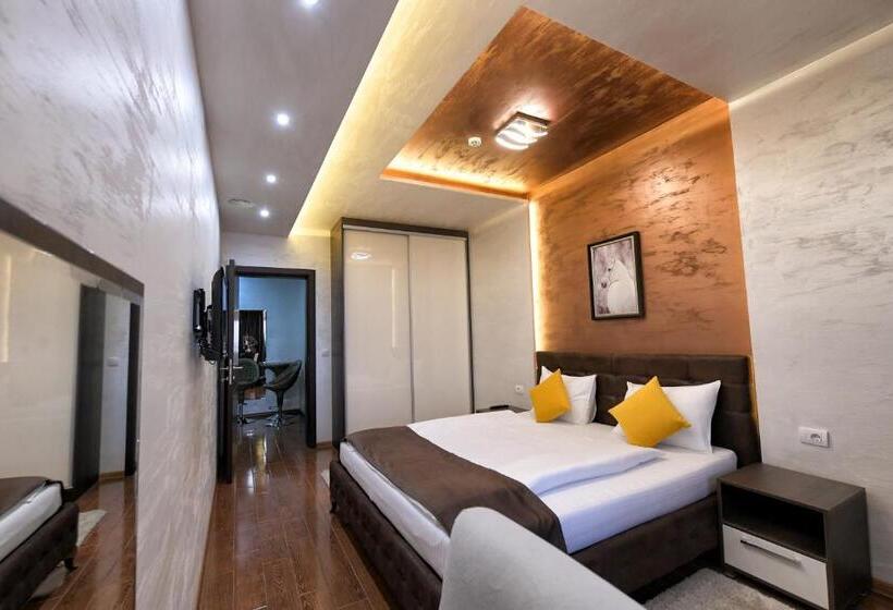 Garnet Hotel & Event Centar