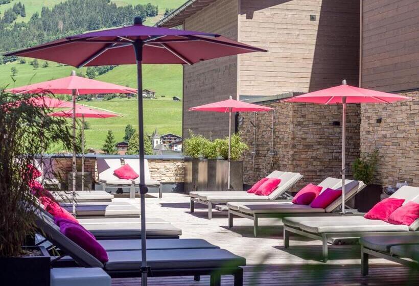 هتل Adapura Wagrain