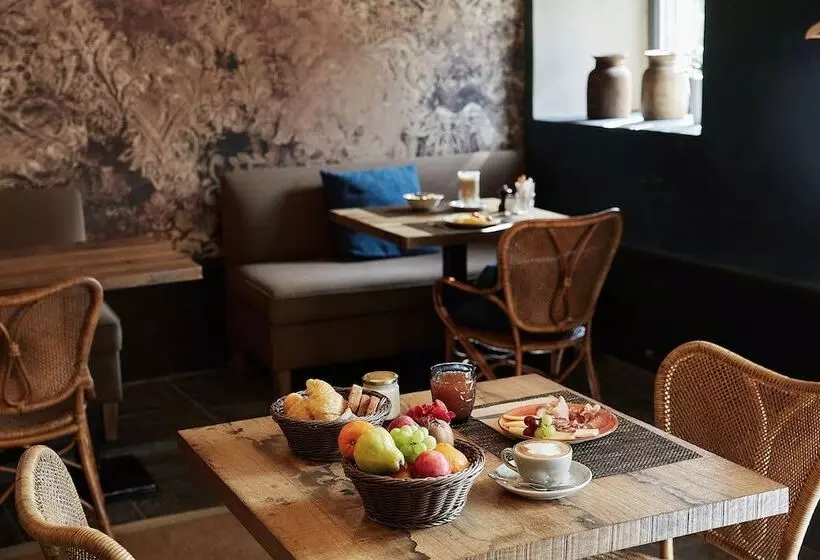 Hotelli Relais Castello Di Morcote