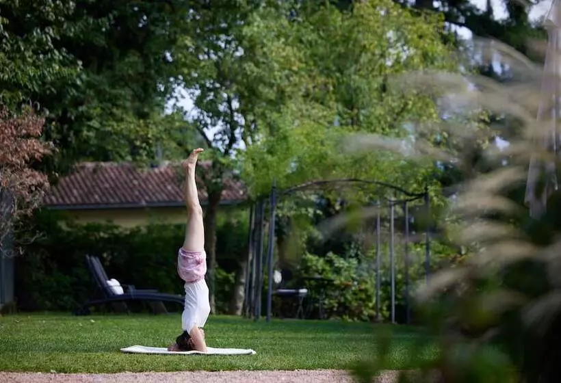 Hotelli Relais Castello Di Morcote