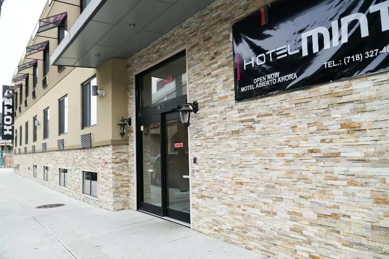 Hotelli Mint Jfk Airport