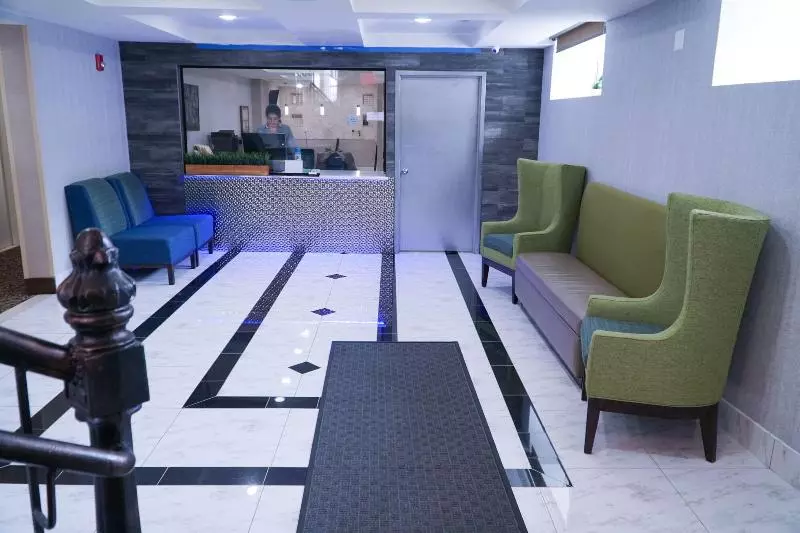 Hotelli Mint Jfk Airport