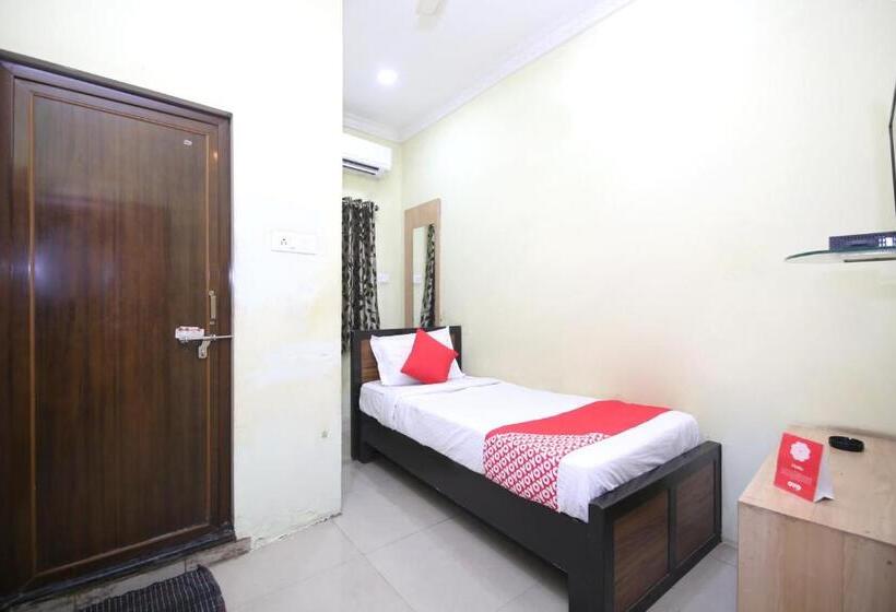 Oyo 26160 Hotel Multi Star