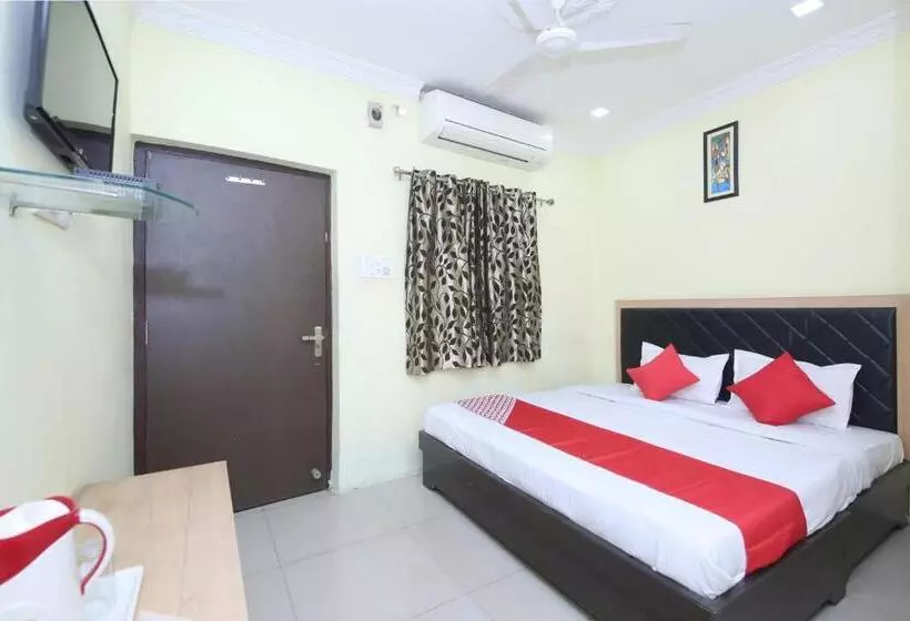 Oyo 26160 Hotel Multi Star