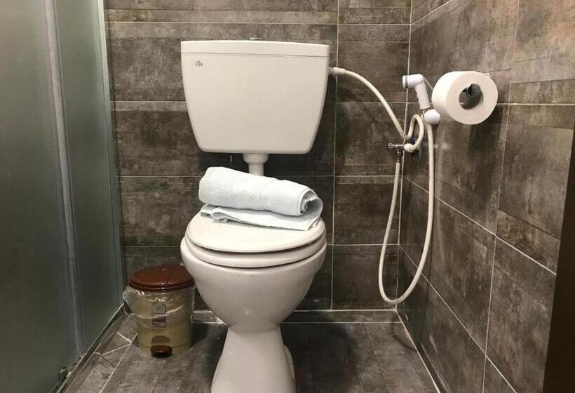 پانسیون Eli Guest House