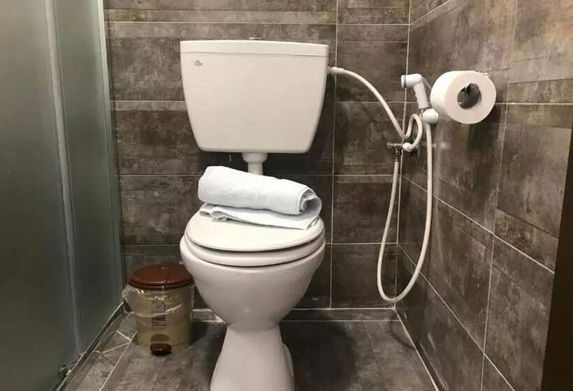 پانسیون Eli Guest House