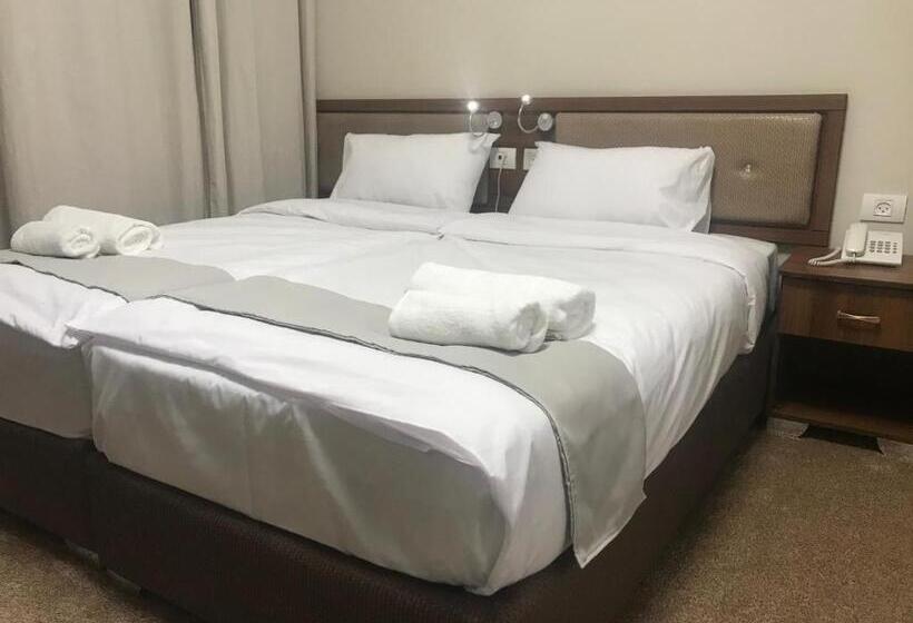 پانسیون Eli Guest House