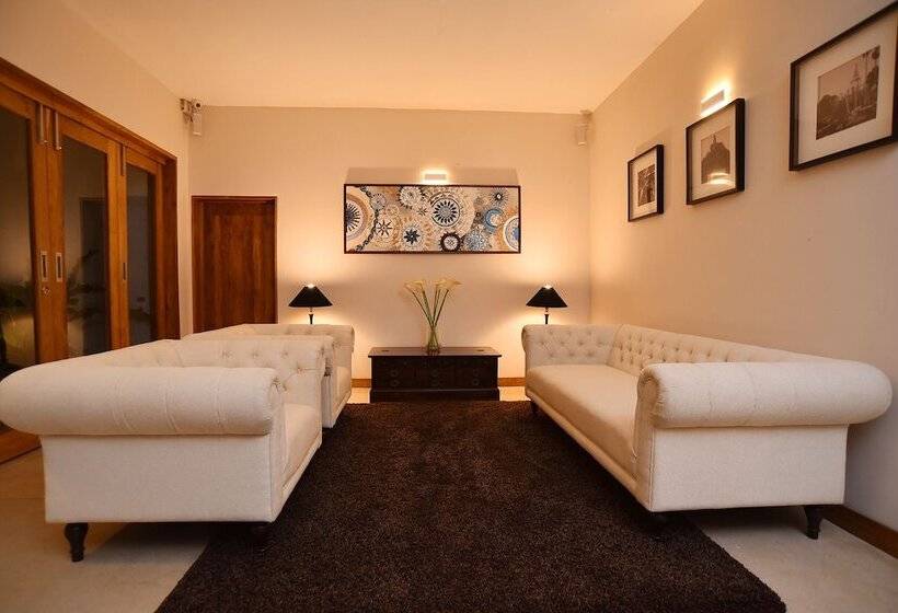 فندق Aryana Boutique