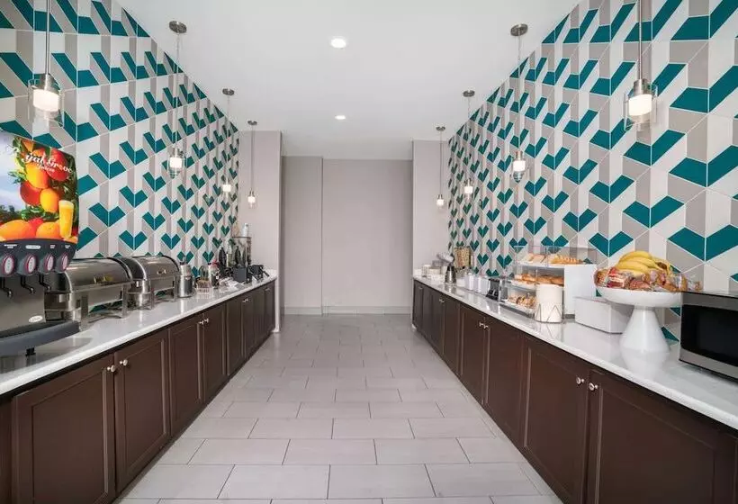 Hotelli La Quinta By Wyndham West Memphis