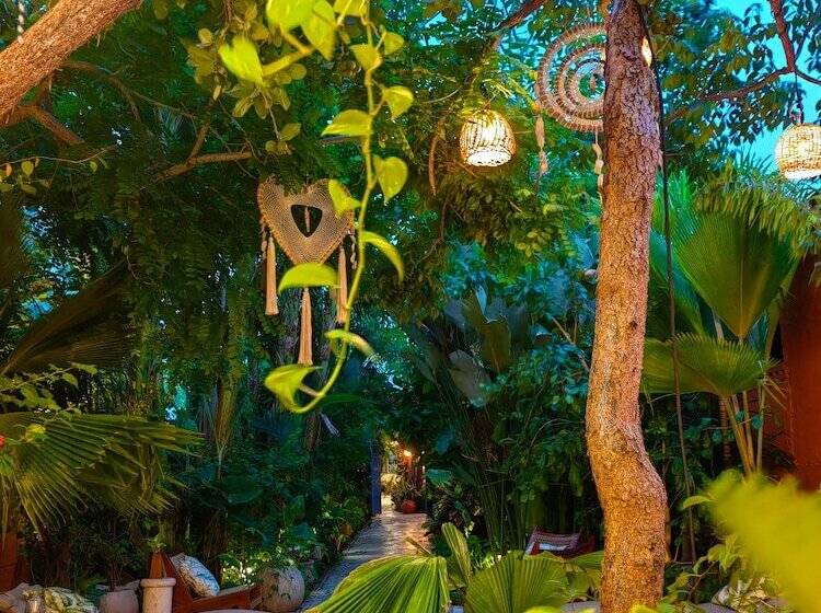 Le Muuch Hotel Boutique