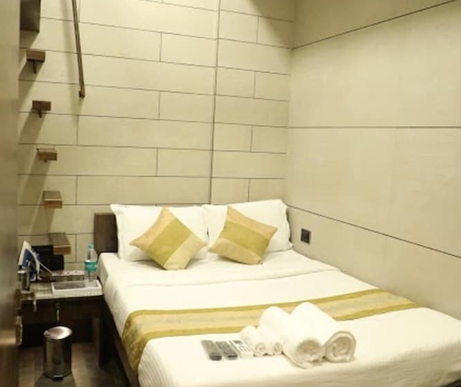 Hotel Rooms Dadar Near Station