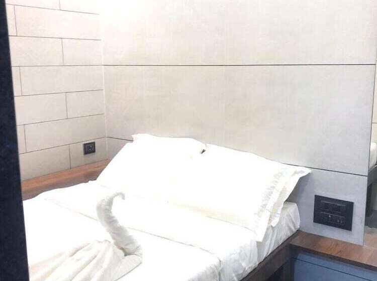 Hotel Rooms Dadar Near Station